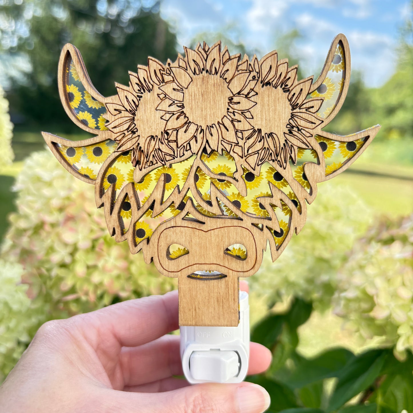 Highland Cow w/sunflowers