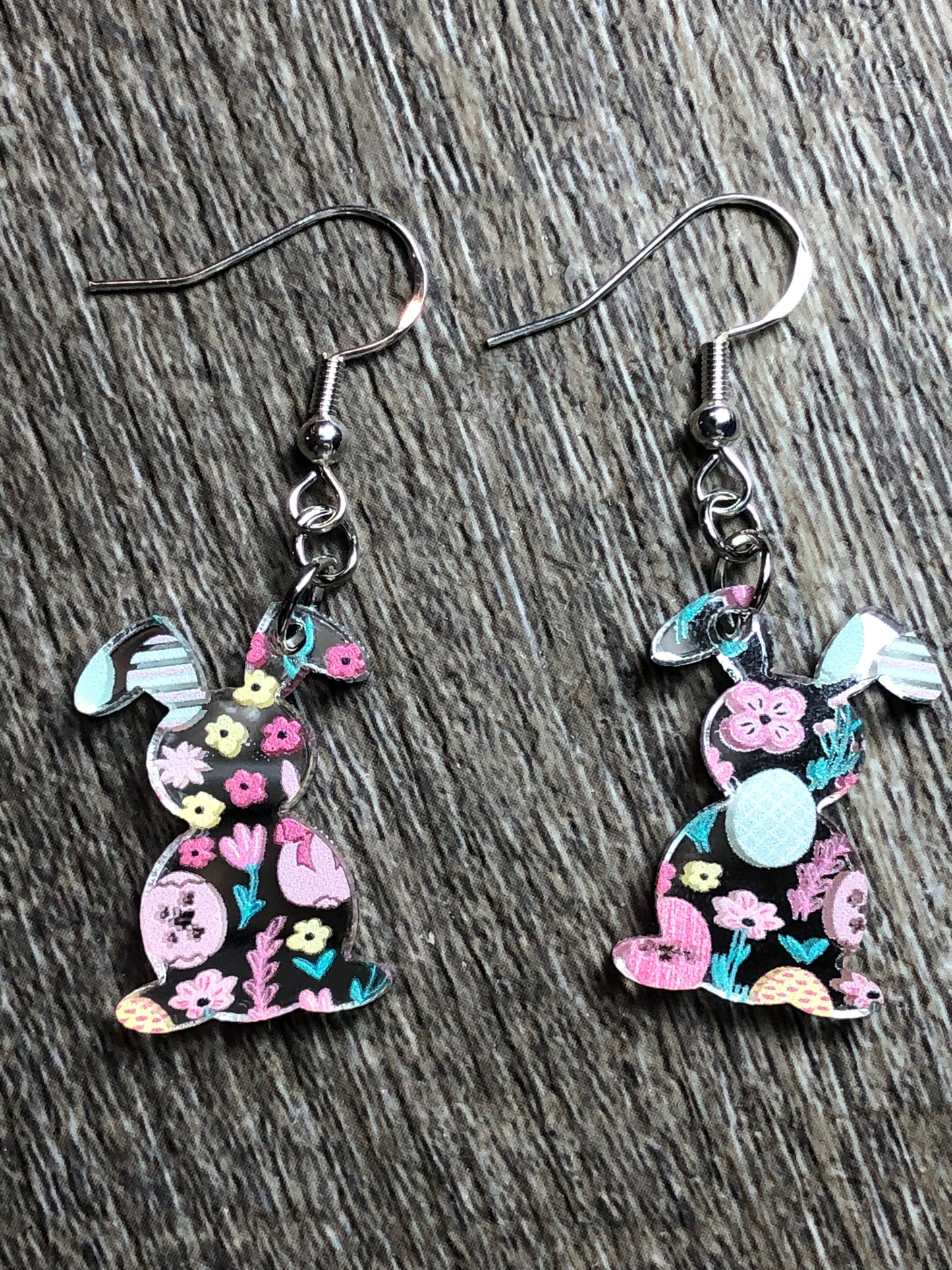 Hoppy Easter earrings