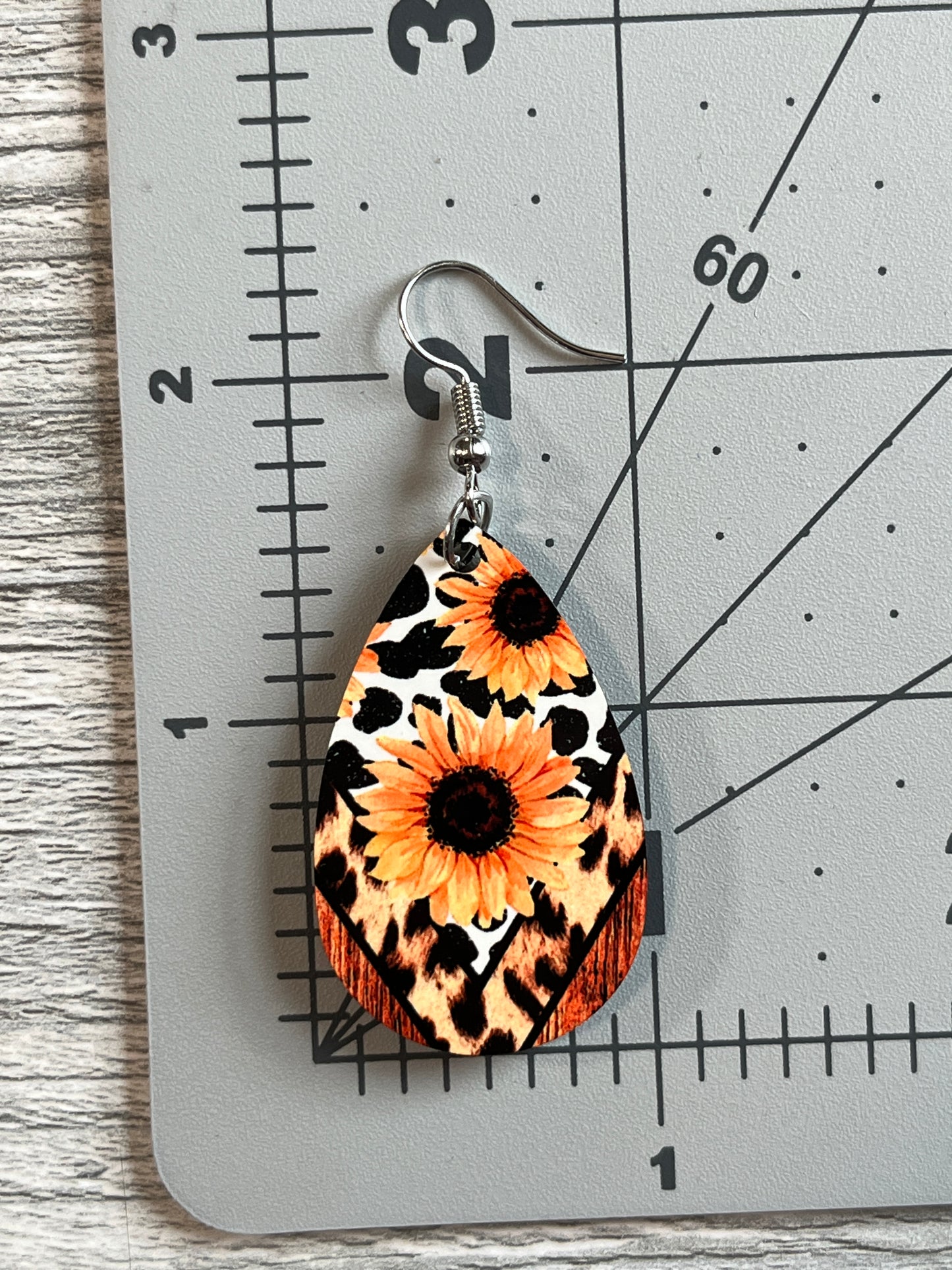 Sunflower teardrop earrings