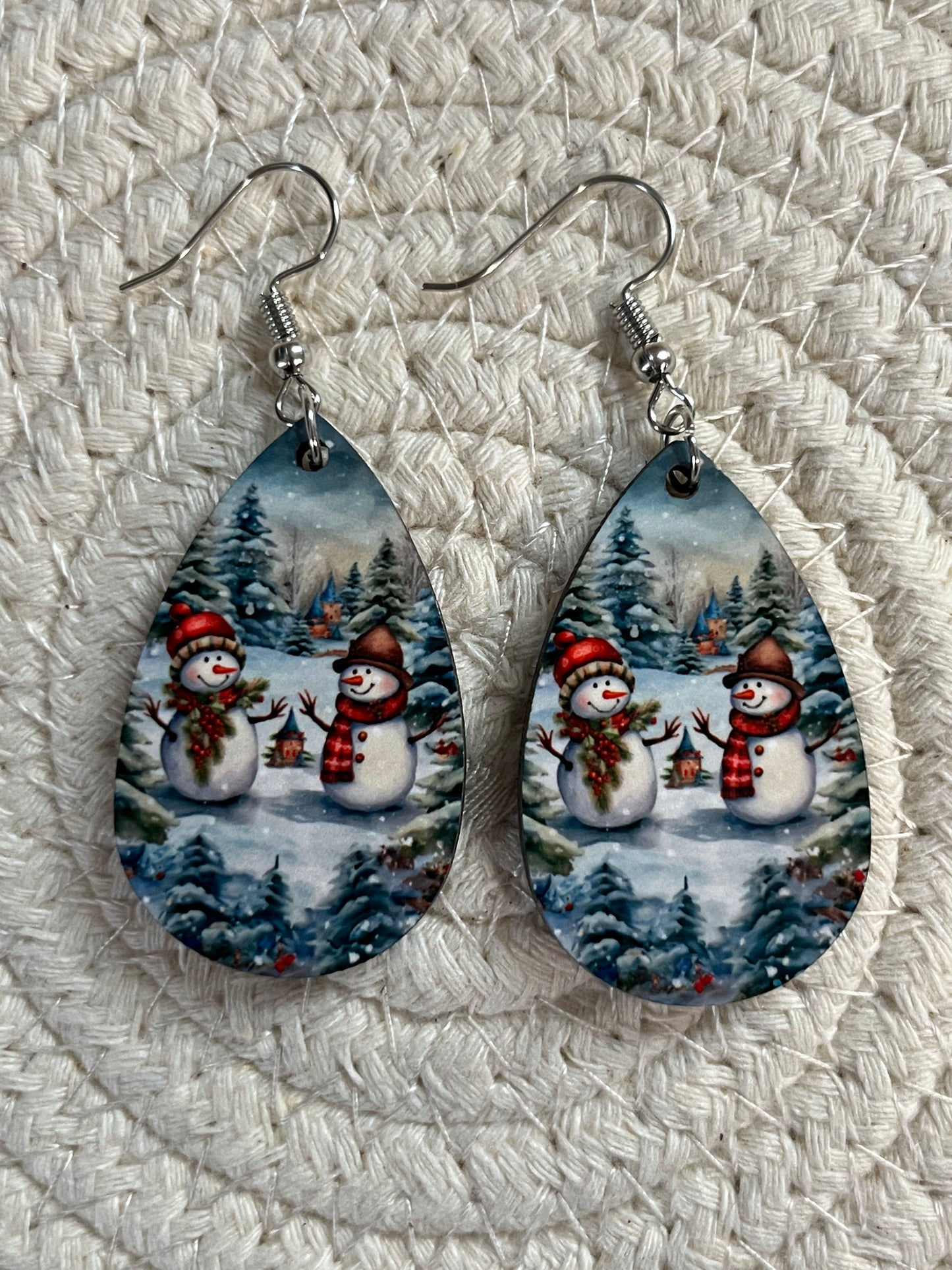 Festive Snowmen teardrop earrings